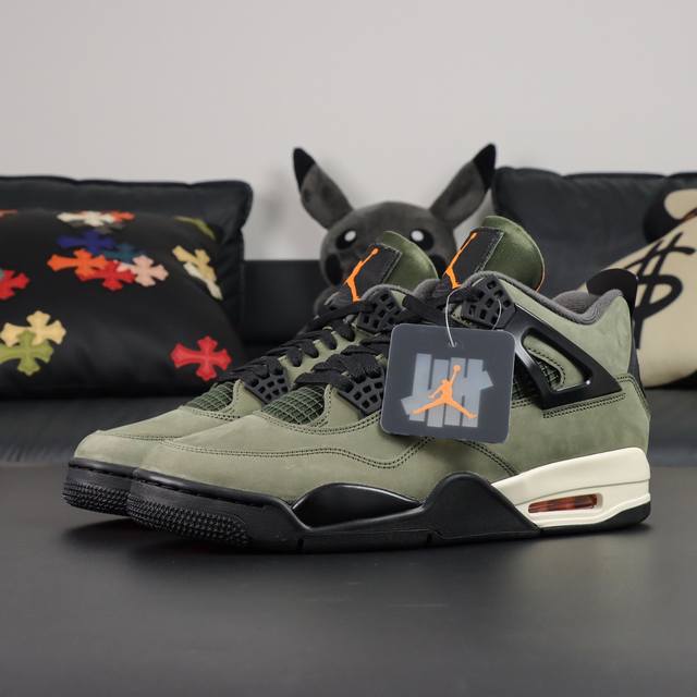 渠道优势 ！ Ljr纯原 Aj4 Undefeated X Jordan Air Jordan 4 橄榄色 Ljr纯原生产线出品 最高工艺制作 原装原材料组装