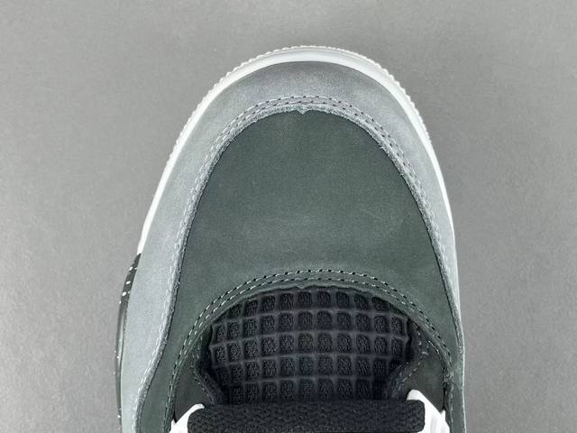 渠道优势 ！ Og版 Aj4 Jordan Air Jordan 4 Fear 简约舒适 耐磨透气 中帮 复古篮球鞋 男女同款 黑白 尺码36-47.5 货号F