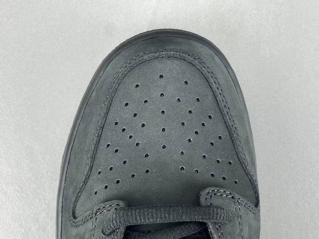 渠道优势 ！ 纯原版 Dunk Supreme X Nike Dunk Sb Low 柔软舒适 防滑耐磨 低帮 板鞋 男女同款 黑色 尺码40-47.5 货号H