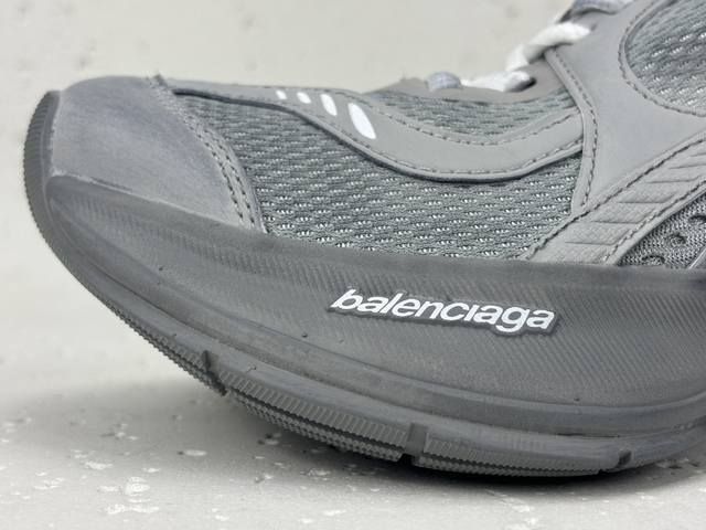 渠道优势 ！ Ok版 巴黎 Balenciaga巴黎世家 Circuit 圆头系带 Logo印花 低帮 老爹鞋跑步鞋 男女同款 尺码35 36 37 38 39