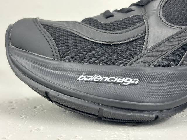 渠道优势 ！ Ok版 巴黎 Balenciaga巴黎世家 Circuit 圆头系带 Logo印花 低帮 老爹鞋跑步鞋 男女同款 尺码35 36 37 38 39