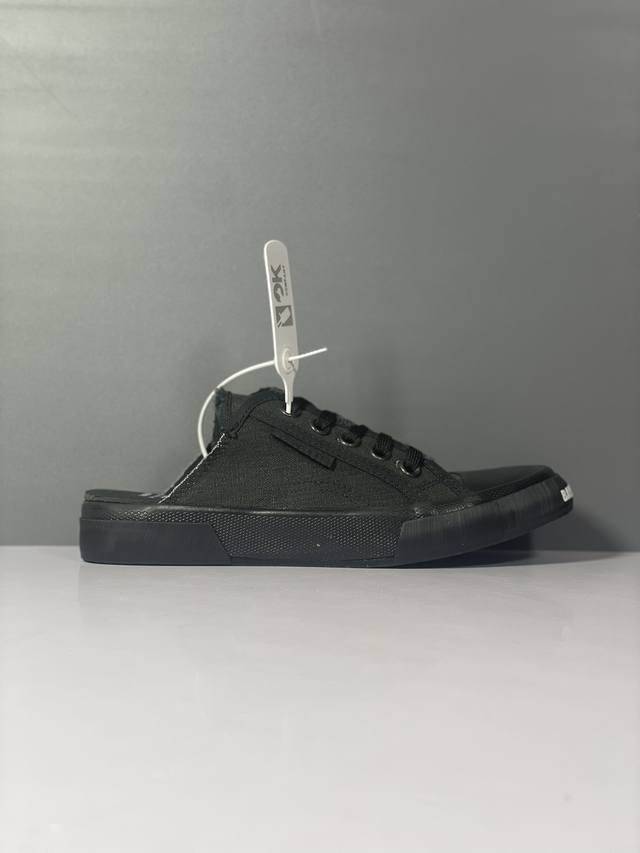 渠道优势 ！ Ok版 巴黎 Balenciaga巴黎世家 Paris 系带平底时尚凉拖 男女同款 尺码 35 36 37 38 39 40 41 42 43 4