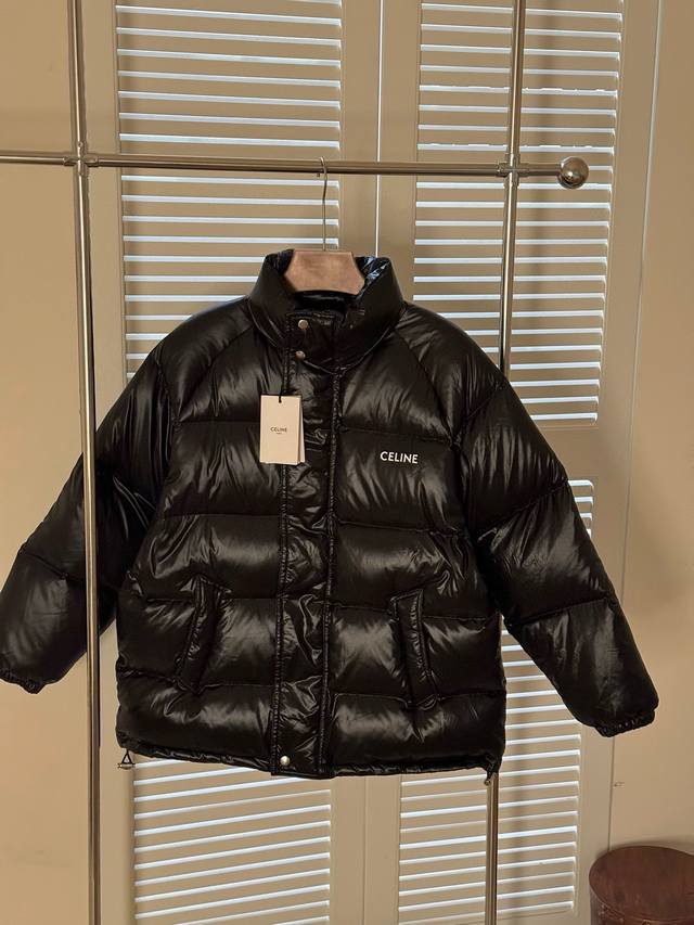 渠道优势，支持代发！ 外贸保真版：赛琳 黑色 中长款 Celine 赛琳Fw22 纯色立领面包服长袖拉链宽松羽绒服 这个冬天最最最值得入手的一款 抗寒：零下20