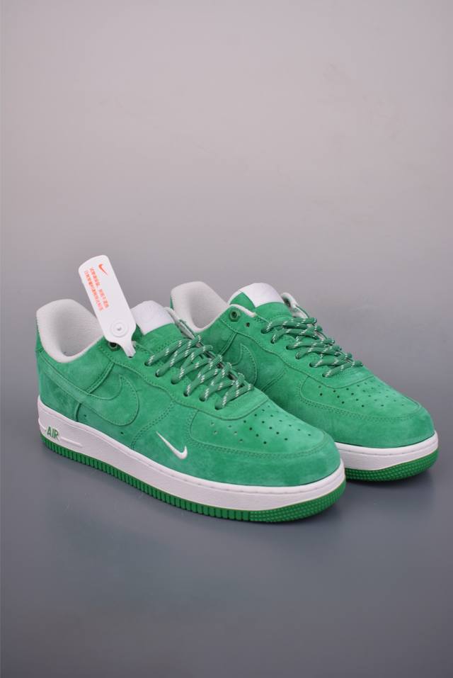 Nike Air Force 1 Low 绿白 原楦头原纸板 打造纯正空军版型 专注外贸渠道 全掌内置蜂窝气垫 原盒配件 原厂中底钢印、拉帮完美 官方货号: D