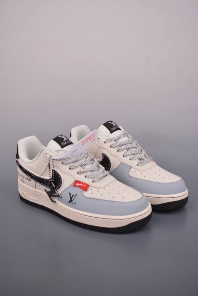 Nike Air Force 1 Low Lv联名 原楦头原纸板 打造纯正空军版型 专注外贸渠道 全掌内置蜂窝气垫 原盒配件 原厂中底钢印、拉帮完美 官方货号: