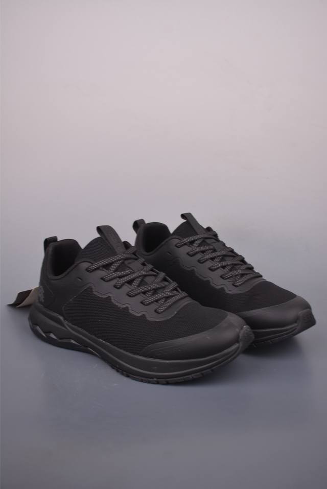 可隆Kolon Sport 广东纯原版本 男轻量休闲鞋缓震徒步登山鞋 鞋面采用高品质细腻材质 满定日常场景激 鞋面无缝线设计 激光冲孔 突出产品质感后跟稳定包裹