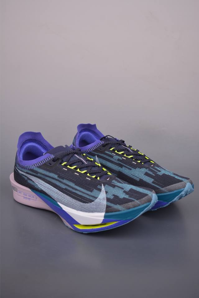 Nike Air Zoomx Streakfly 2 超轻跑步鞋 织物减震轻盈跑步鞋 公司级版本 该鞋款专为训练和竞速而生 助力疾速畅跑 采用柔软的泡绵缓震配置