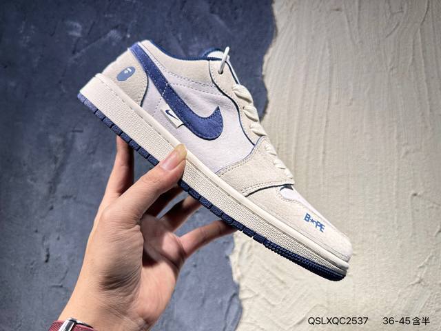 新品上市实拍 Air Jordan 1 Low 低帮 蓝柠檬 Aj1 乔丹1代 Aj1 乔1 低邦 蓝黄拼接 乔丹篮球鞋系列 鞋身采用蓝色皮革勾勒轮廓，明黄色注