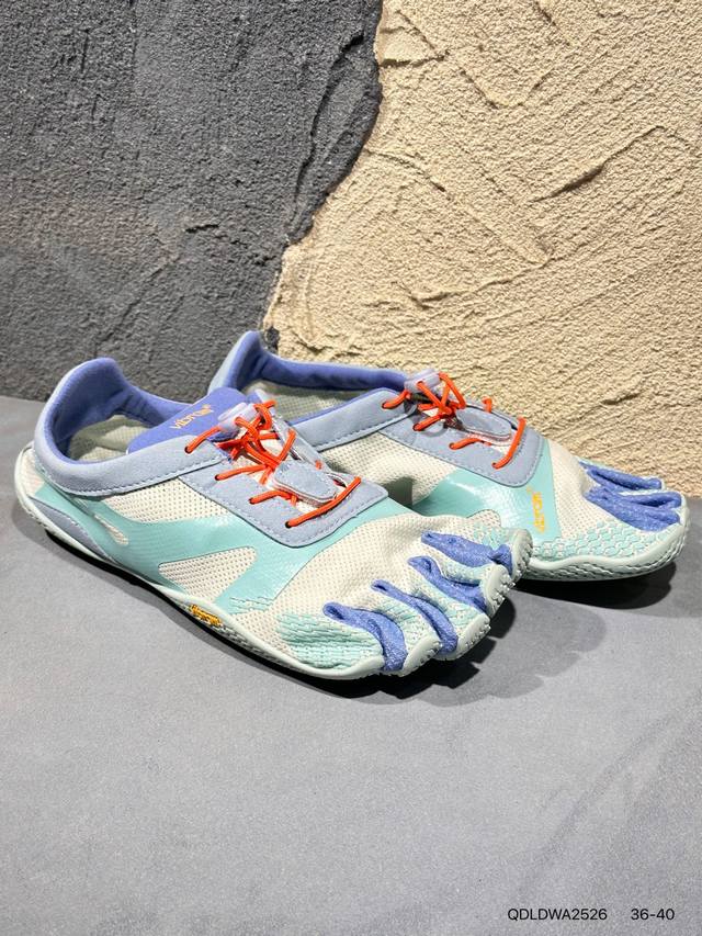 Issey Miyake X New Balance Nb Mt10O 舒适时尚 减震耐磨 低帮 生活休闲鞋 New Balance Mt10O休闲鞋是一款由N