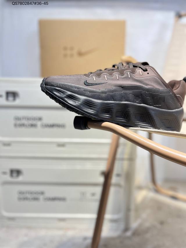 Hyein Seo X Ava Rover Ava Rover 联名鞋 该鞋款采用流线型轮廓设计，鞋面结合 Tpu 网格支撑结构，中底搭载 Reactx 泡棉材