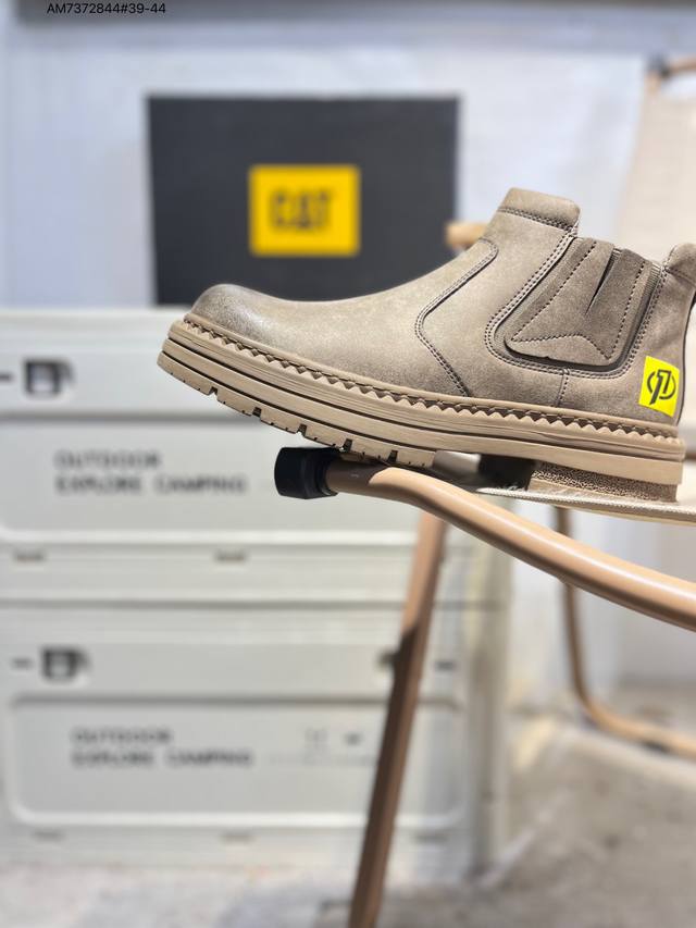 Cat 卡特 硬汉推土机品牌 系列工装休闲鞋 天猫同款 全新出炉 工艺品质 专为高端海淘代购客户准备 鞋面采用头层磨砂牛皮 此款每年销量爆炸Pwc44100 A