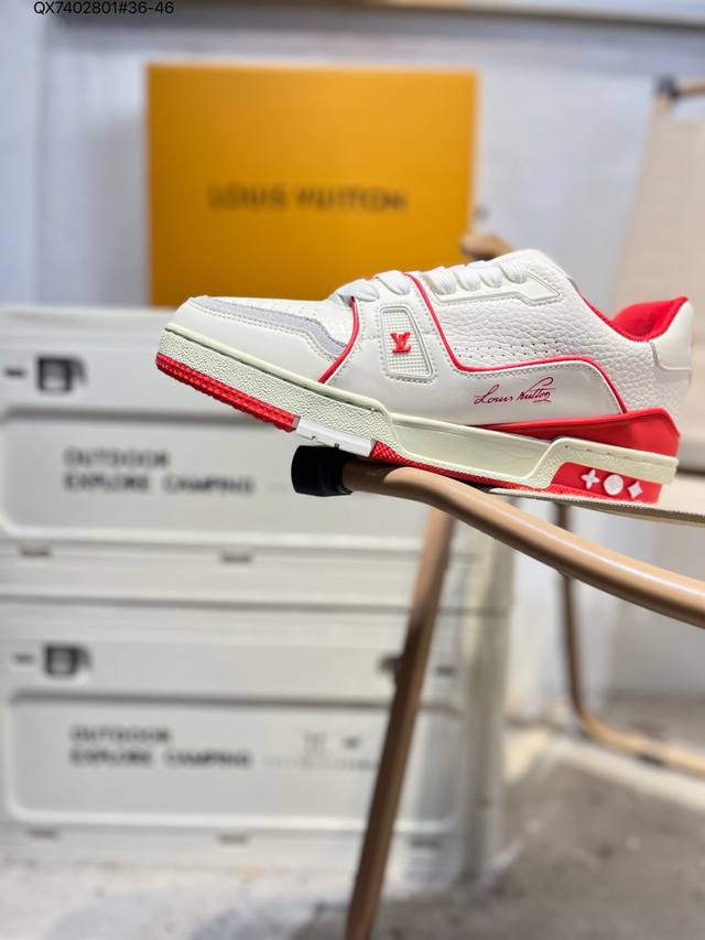 路易威登 Louis Vuitton Lv路易威登板鞋 新款 Lv Trainer最新配色运动鞋 L家 篮球鞋风格运动鞋 该鞋由艺术总监 Virgil Ablo