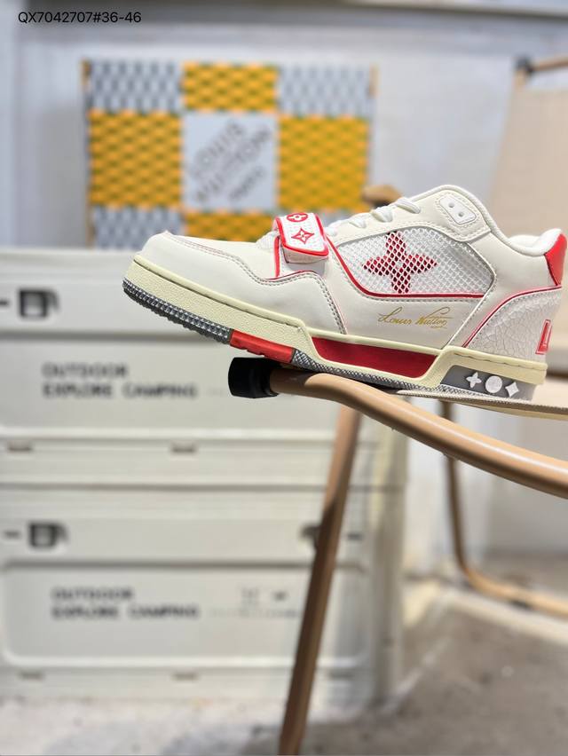 路易威登 Louis Vuitton Lv路易威登板鞋 新款 Lv Trainer最新配色运动鞋 L家 篮球鞋风格运动鞋 该鞋由艺术总监 Virgil Ablo