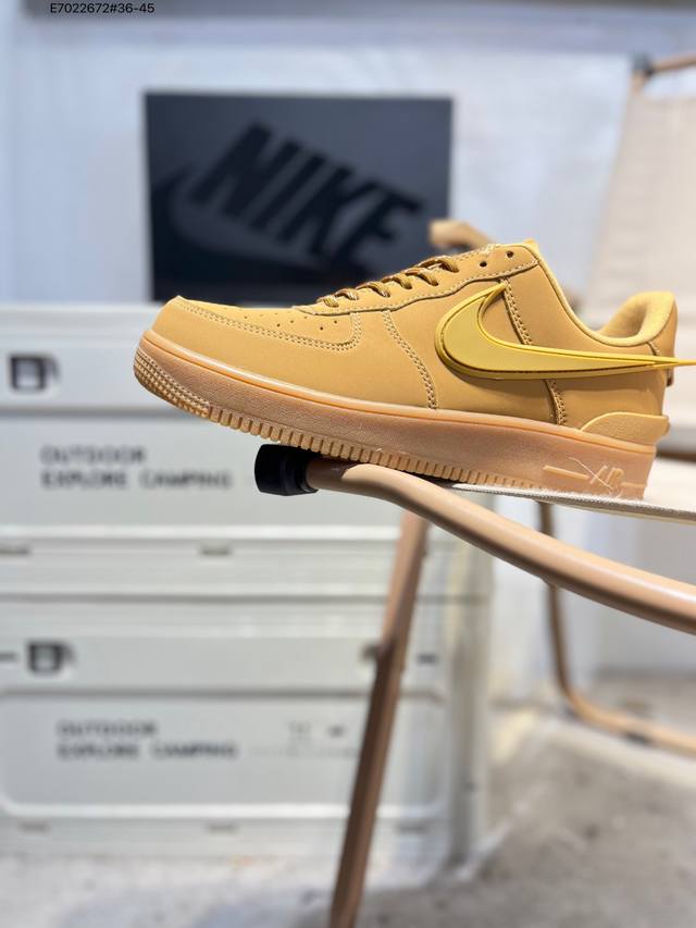 双十一福利特价Ambush X Nk Air Force 1'07 Low 联名款 空军大勾 低帮休闲板鞋 鞋面采用了优质原厂皮革，标志性的 Swoosh 延伸