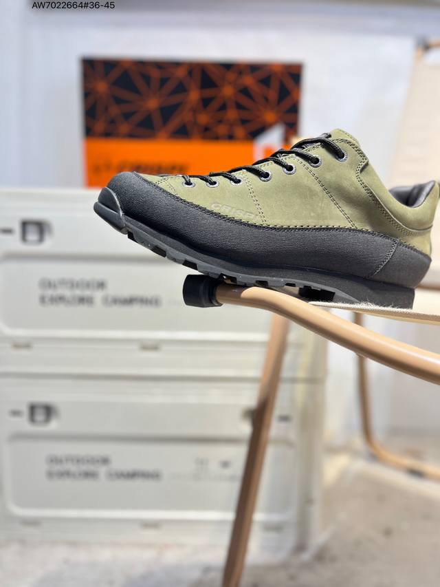 Ecrispi Monaco摩纳哥登山鞋 意大利户外防水徒步登山鞋春夏男女摩纳哥登山靴Gtx 该款徒步鞋，意大利原产，舒适零磨合，成为Crispi畅销多年的经典