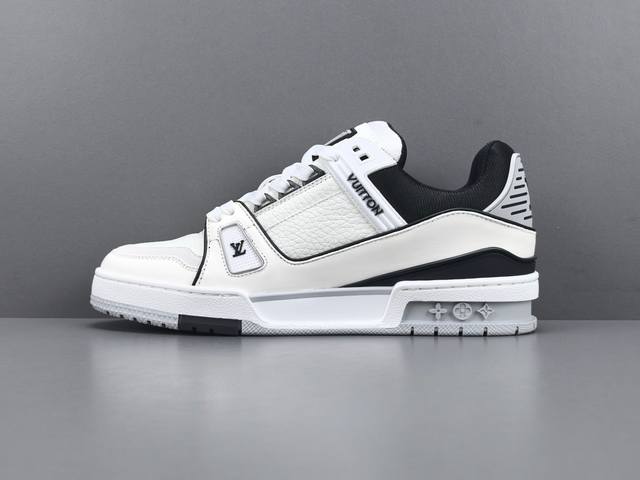 渠道优势 ！ 专柜版 驴牌 Lv Trainer 情侣限定系列 休闲 低帮 时尚板鞋 尺码38 39 40 41 42 43 44 45 46男款 注：此款比运