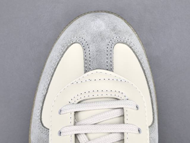 渠道优势 ！ 专柜版 迪奥 Dior迪奥 B01 牛皮革 绒面 圆头系带 低帮 板鞋 男款 尺码 38 39 40 41 42 43 44 45 46 男款 偏