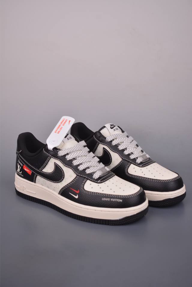 Nike Air Force 1 Low Lv联名 原楦头原纸板 打造纯正空军版型 专注外贸渠道 全掌内置蜂窝气垫 原盒配件 原厂中底钢印、拉帮完美 官方货号: