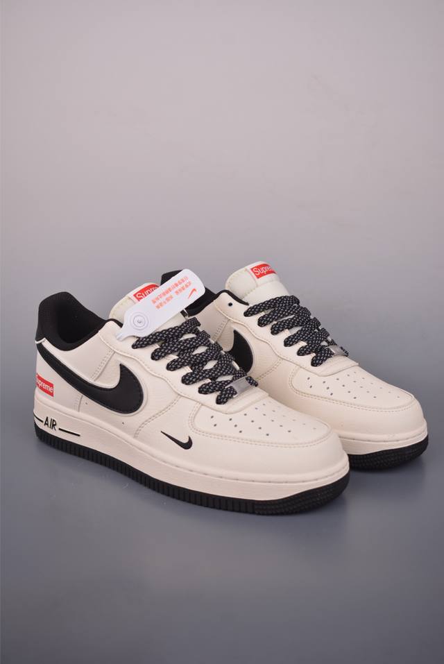 Nike Air Force 1 Low Supreme联名 原楦头原纸板 打造纯正空军版型 专注外贸渠道 全掌内置蜂窝气垫 原盒配件 原厂中底钢印、拉帮完美