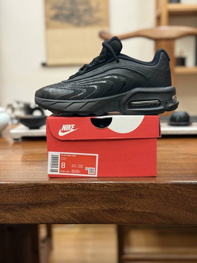 Nike Air Max Fire 舒适百搭简约时尚 耐磨 低帮 生活休闲鞋 Nike Air Max Fire运动鞋时尚利落，富有支撑力，是Air Max系列