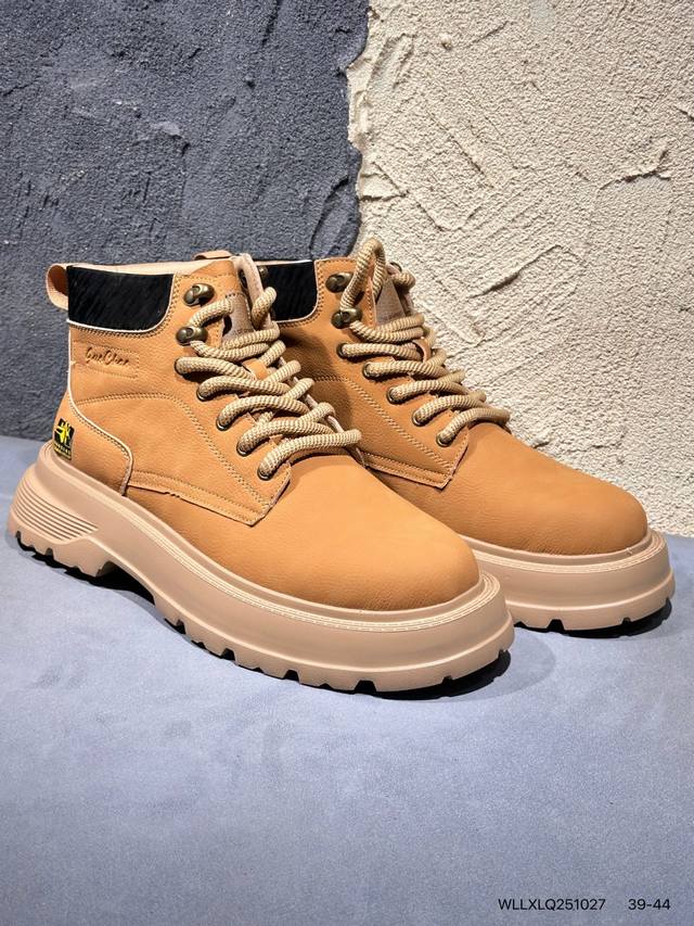 新品上市实拍 Cat纯原 广东大厂 新款 推土机 休闲时尚 男士休闲皮鞋 原单品质真标公司卡特男鞋广东纯原 历年经典热销款 新款头层牛皮耐磨防滑橡胶大底 固特异