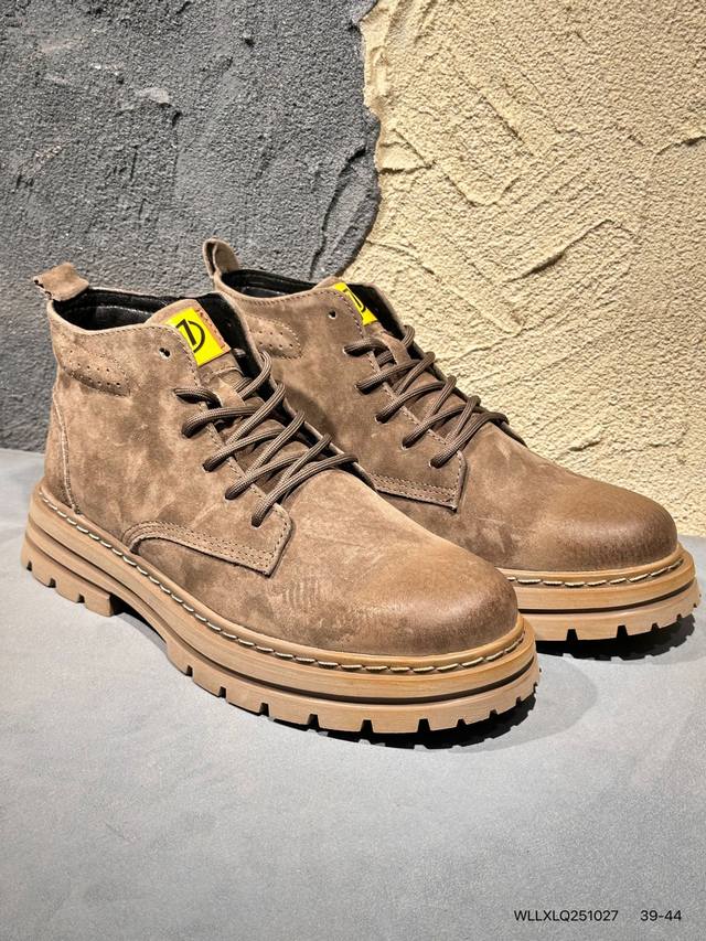 新品上市实拍 Cat纯原 广东大厂 新款 推土机 休闲时尚 男士休闲皮鞋 原单品质真标公司卡特男鞋广东纯原 历年经典热销款 新款头层牛皮耐磨防滑橡胶大底 固特异