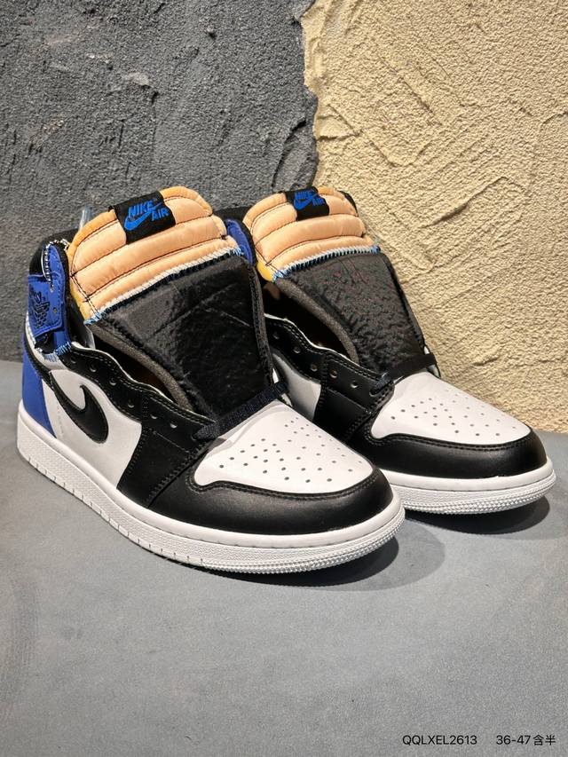 新品上市实拍 Nike Air Jordan 1 Retro High Aj1乔丹一代高帮经典复古文化休闲运动篮球鞋 货号:Io7847-001 尺码:36 3