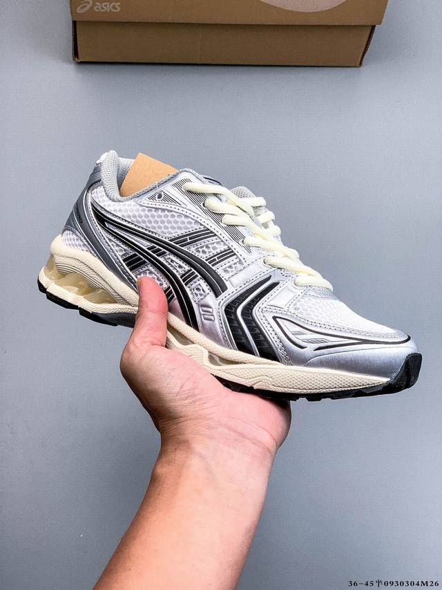 采用环保太空合成革配合透气网眼布鞋面材质#中底3D可视Gel缓震胶效果#升级Eva全新缓震中底部位科技组合耐磨橡胶外底片13年前经典首度回归,复刻魅力难挡！日本