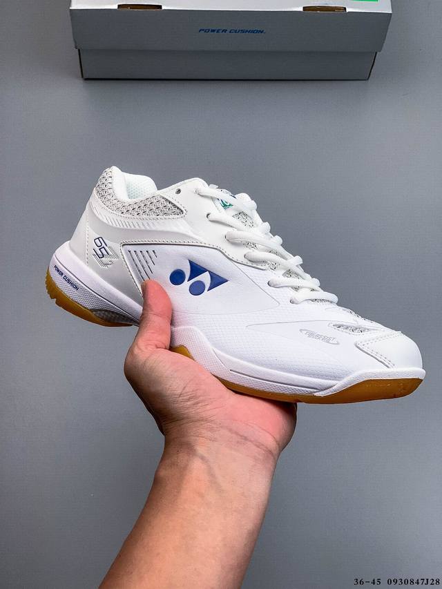 公司级 尤尼克斯 Yonex 跑步鞋 羽毛球鞋Yy训练比赛球鞋网球 设计专业减震透气运动鞋。尤尼克斯球鞋系列包括羽毛球鞋，网球鞋，高尔夫鞋和室内运动鞋等多种类型