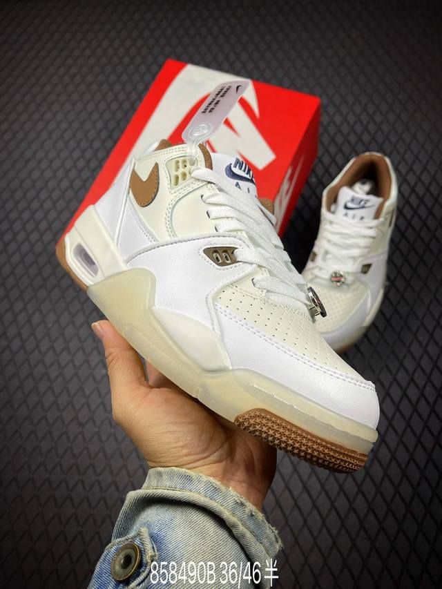 B Nike Air Flight 89 复古气息十足 经典鞋款 Nike Air Flight 89 将 Air Jordan 3 和 Air Jordan