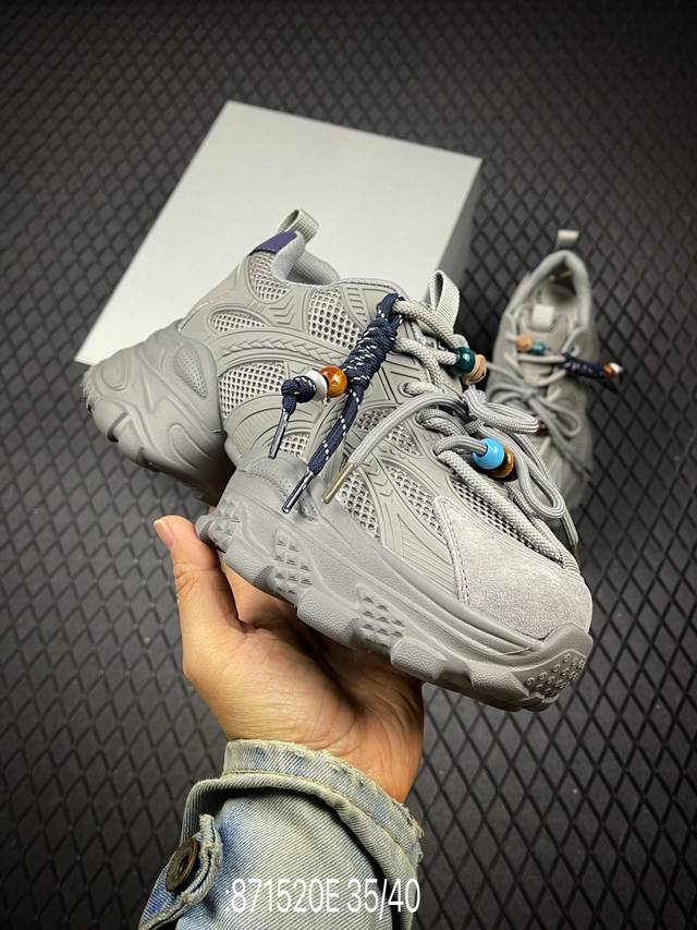 E 新晋潮流鞋靴品牌Ggcc秋冬新款 张艺凡同款 Gg-Cc 2025 珠串 8Cm厚底增高 千禧风复古未来老爹鞋 重新开拓老爹新世代版图 无需定义只为个性表达