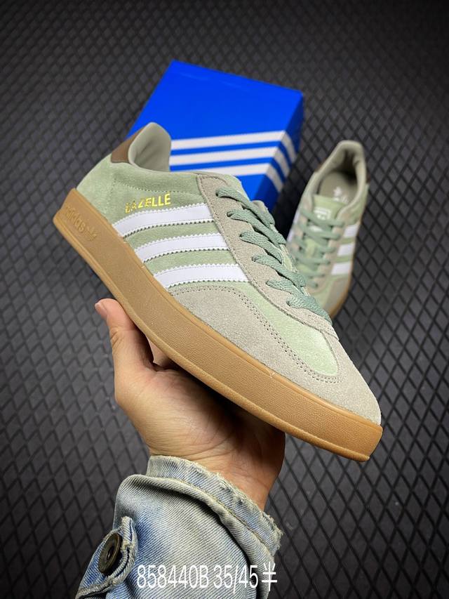 B Adidas Originals Gazelle Indoor 三叶草休闲防滑耐磨低帮板鞋 鞋头出色设计 塑就出众贴合感 稳固的后跟贴合足部曲线设计 软弹舒
