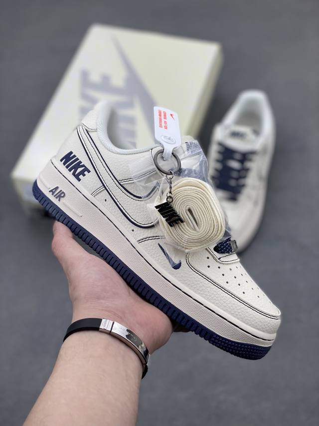 工厂P套现 福利特价 原本地260版本 海外限量发售！公司级Nike Air Force 1 '07 Low 空军一号 低帮 运动鞋 休闲鞋 折边针车 工艺难度