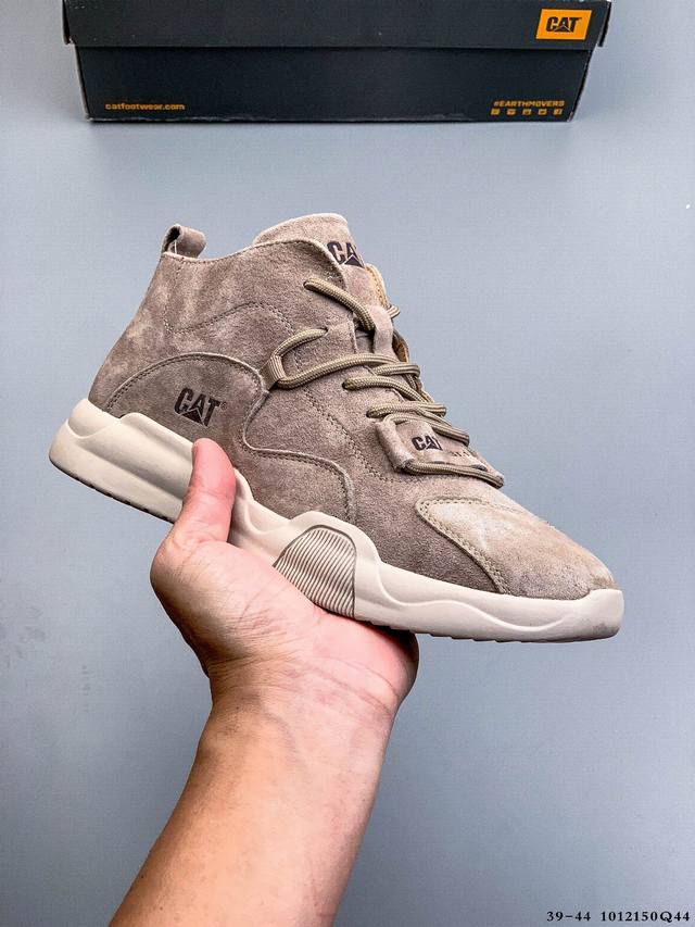 Cat 官网同步上架 卡特休闲复古潮鞋 秋冬季节非常合适穿搭 鞋身轻便 鞋底柔软 舒适性相当不错 #原厂代工 正单规格生产 橡胶大底 出口外贸订单 鞋子细节几乎