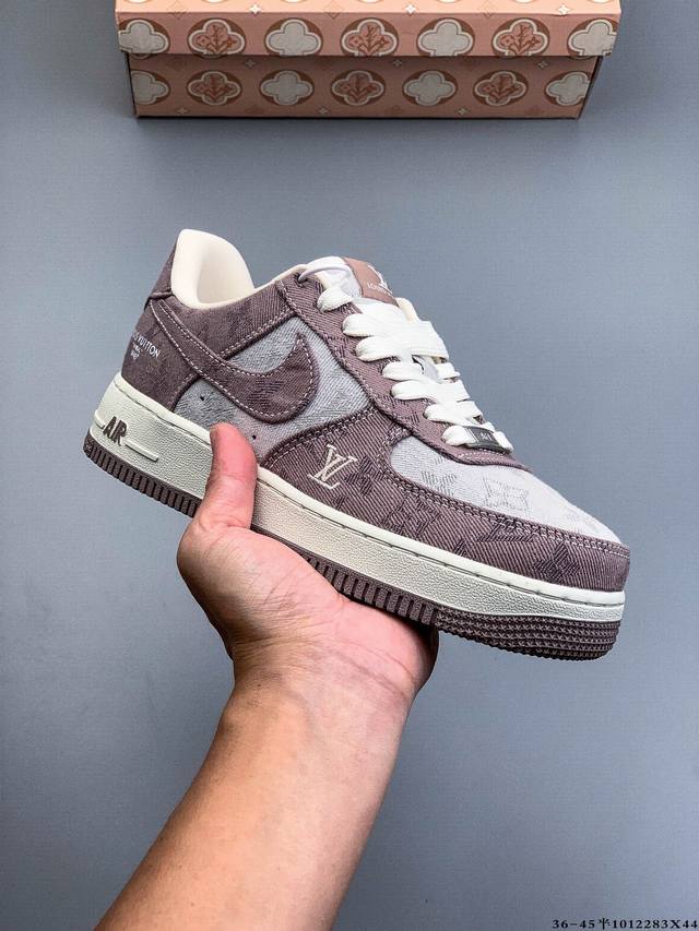 纯原版本 原楦数据纸版，采用硬质优质皮革鞋面材质，内置全掌Air Sole气垫。耐克 Nike Air Force 1 Low 空军一号低帮经典百搭休闲运动板鞋