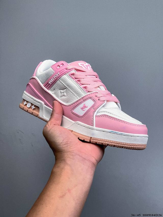 路易威登 Louis Vuitton Lv路易威登板鞋 乘风破浪的姐姐争先种草款,舒适透明底和百搭性霸屏整个时尚娱乐圈，正品1:1套楦复刻，细节调整完美主义！鞋