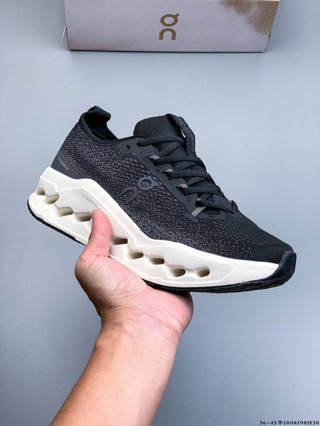 公司级！On昂跑 Cloudsurfer Max 舒适百搭 简约 耐磨 低帮跑步鞋 Cloudsurfer Max鞋身外观的设计灵感源于 On 昂跑的专业竞赛鞋