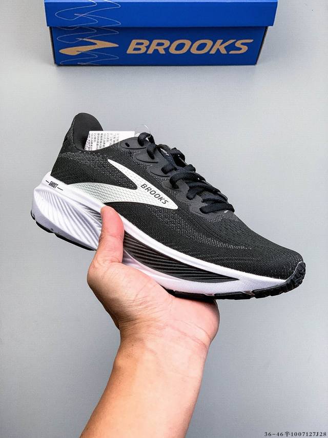 新品主推公司级高品质 布鲁克斯Brooks Ghost 幽灵 17 搭载 Dna Loft V3 氮气超临界 真爆 发泡中底，实现软弹平衡。氮气注入形成密闭气囊
