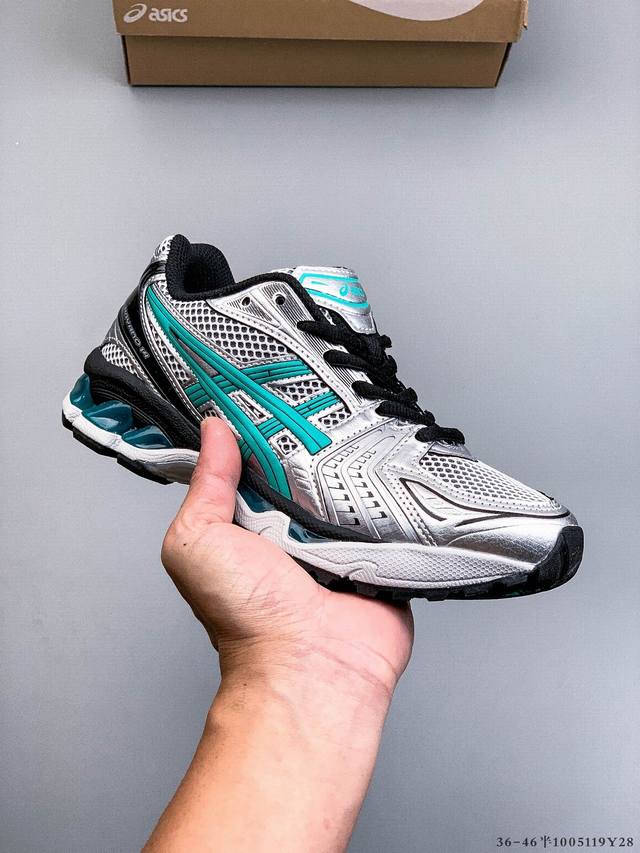 采用环保太空合成革配合透气网眼布鞋面材质#中底3D可视Gel缓震胶效果#升级Eva全新缓震中底部位科技组合耐磨橡胶外底片13年前经典首度回归,复刻魅力难挡！日本