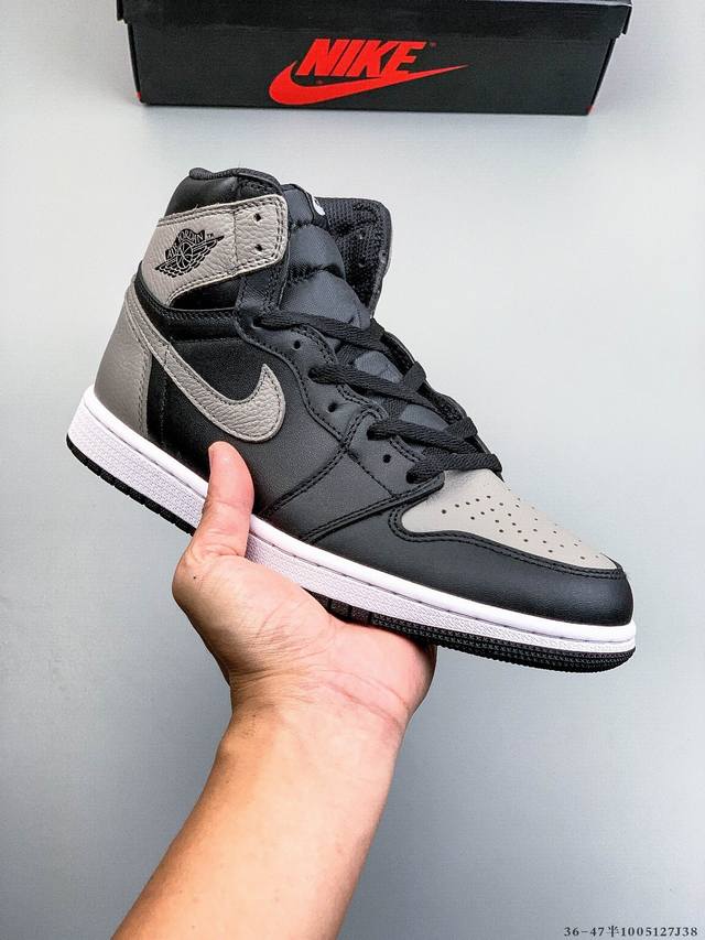 公司级头层！Air Jordan 1 乔1 高帮潮流缓震运动休闲板鞋 原装头层皮革 内置缓震气垫 原鞋开模 拒绝公底 原汁原味 忠于原版。1005127J38