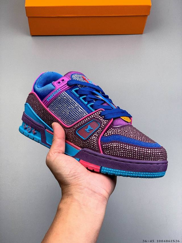 路易威登 Louis Vuitton Lv路易威登板鞋 乘风破浪的姐姐争先种草款,舒适透明底和百搭性霸屏整个时尚娱乐圈，正品1:1套楦复刻，细节调整完美主义！鞋