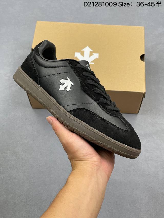 合集 迪桑特Descente Chron 复古拼接 时尚潮流 休闲板鞋 皮革材质鞋面 舒适贴合 质感出众 造型简洁百搭 适应多种日常穿搭风格 官方货号: D52