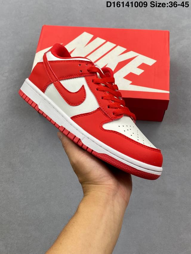 Nike Sb Dunk Low Pro Dunk Sb顾名思义，具有经典的Dunk血缘，又注入了更多的时尚元素。相较于普通的Dunk滑板鞋，改良版的Dunk
