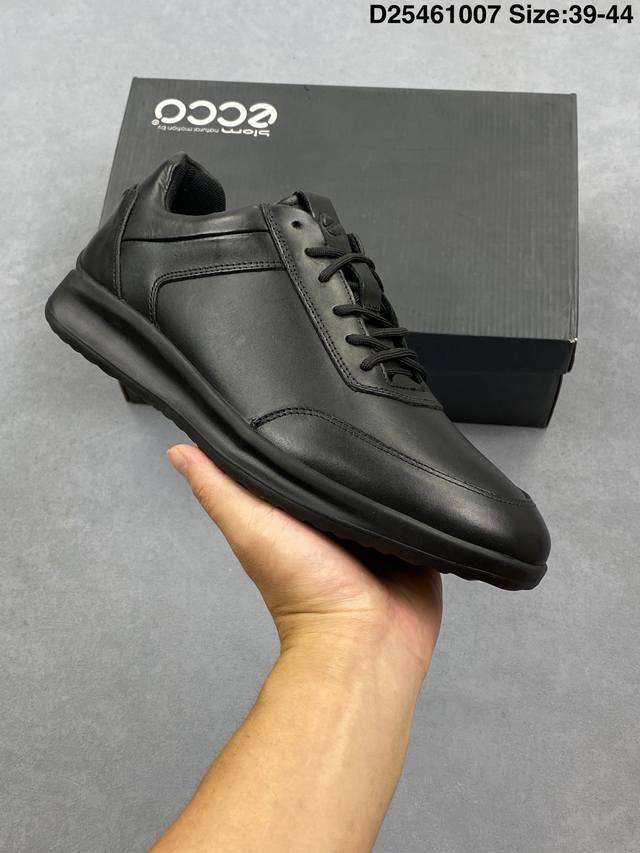 Ecco 爱步男鞋百搭运动鞋男款 四季款阿甘鞋休闲华夫鞋复古跑鞋 黄景瑜同款 牛皮与网面牛皮拼接鞋面 提升鞋面层次感 打造潮酷外观 演绎街头复古潮流 纹理自然