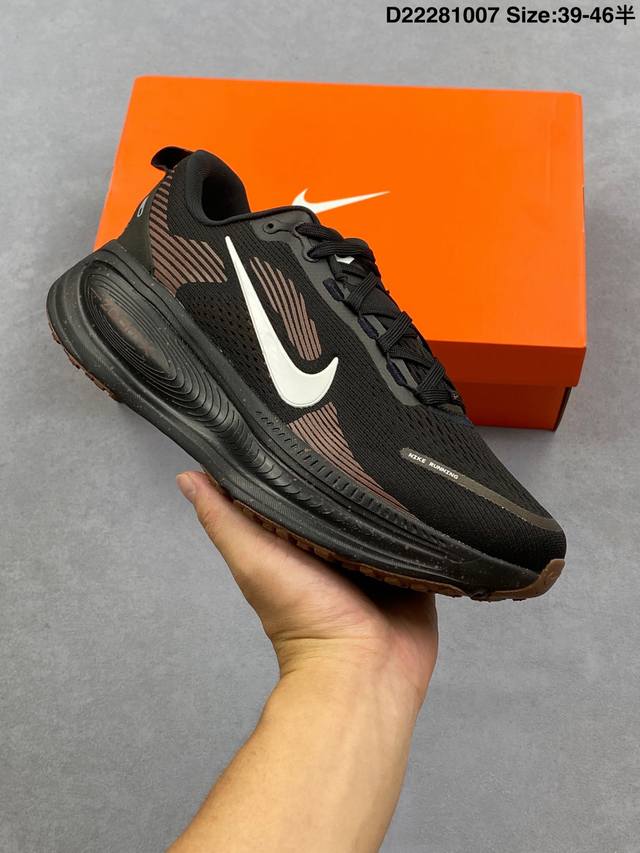 耐克Nike Air Zoom Vomero 18 全新科技提前原鞋开发 运动跑鞋 区别市面真标版本 必定是官方强力主推款式，真正的Zoom缓震科技嵌入如假包退