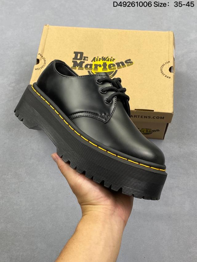 Dr.Martens 马汀博士 马丁靴 1460 经典款8孔系列 黑色荔枝皮 某物同香港代购 同一批次订单 公司规格 原材生产 原版荔枝纹加厚牛皮 Pvc橡胶减