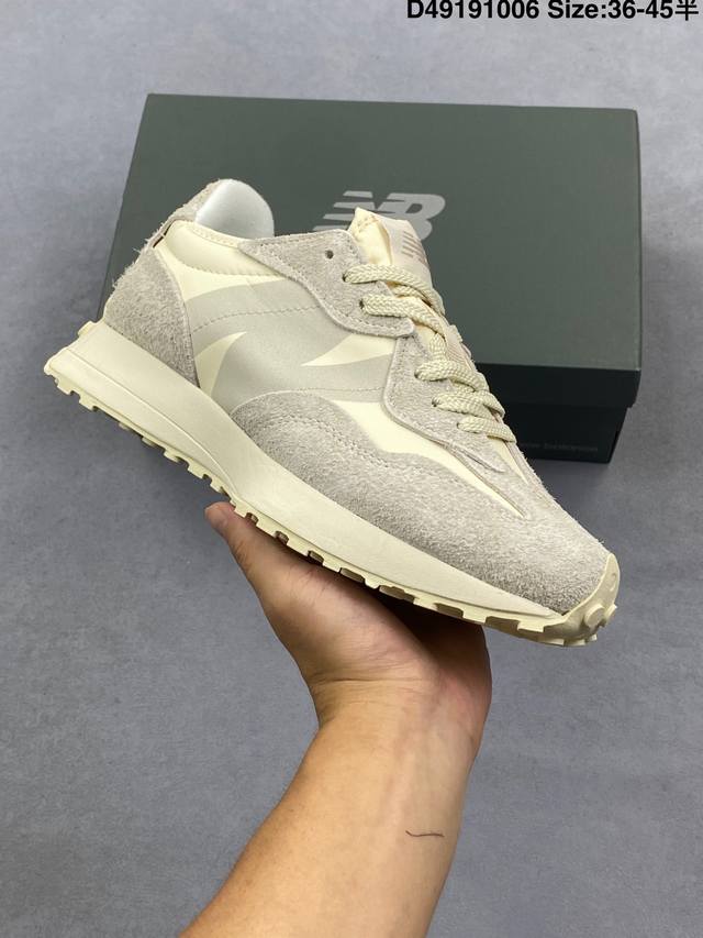 New Balance Ms327 复古休闲运动慢跑鞋 以更纯粹的复古风格设计打造的全新造型 侧身还以解构设计 将 N 字标志以做旧压花样式呈现 官方货号:U3