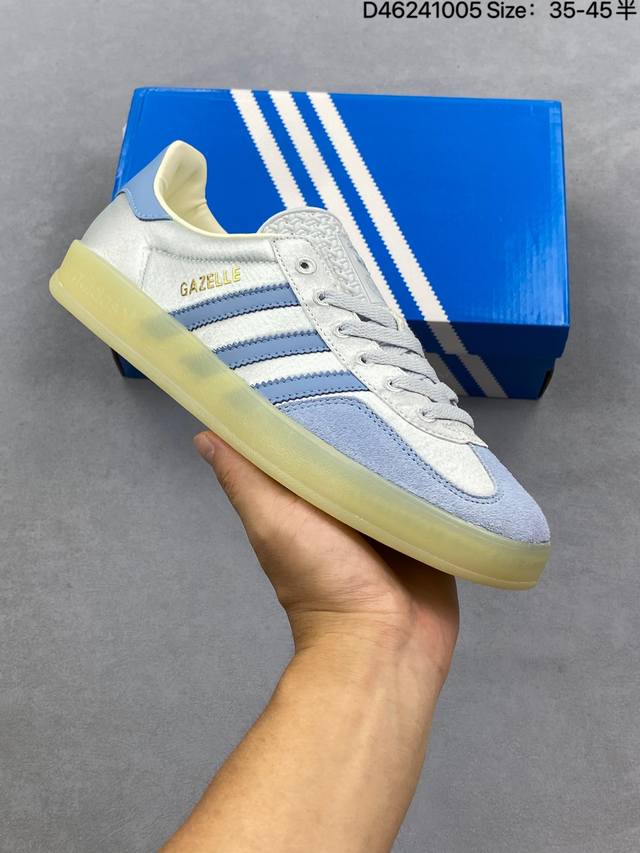 公司级Adidas Originals Gazelle Indoor 三叶草休闲防滑耐磨低帮板鞋 鞋头出色设计 塑就出众贴合感 稳固的后跟贴合足部曲线设计 软弹