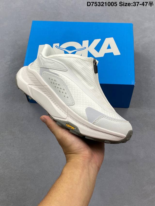 Hoka One One Project Transport 舒适 防滑耐磨 低帮 生活休闲鞋 男女同款 黑色这双鞋也是Hoka提倡环保主义的一双鞋款，中底和外