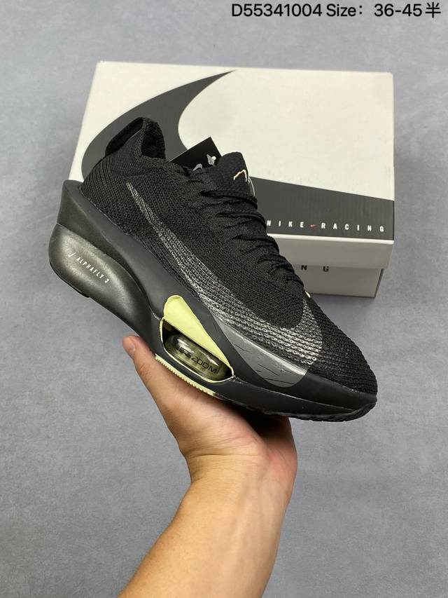 公司级新品发布 Nike Air Zoom Alphafly Next% 整体采用前作的设计语言，并且对后者的细节进行升级，马拉松和长距离路跑的性能极限设计而生